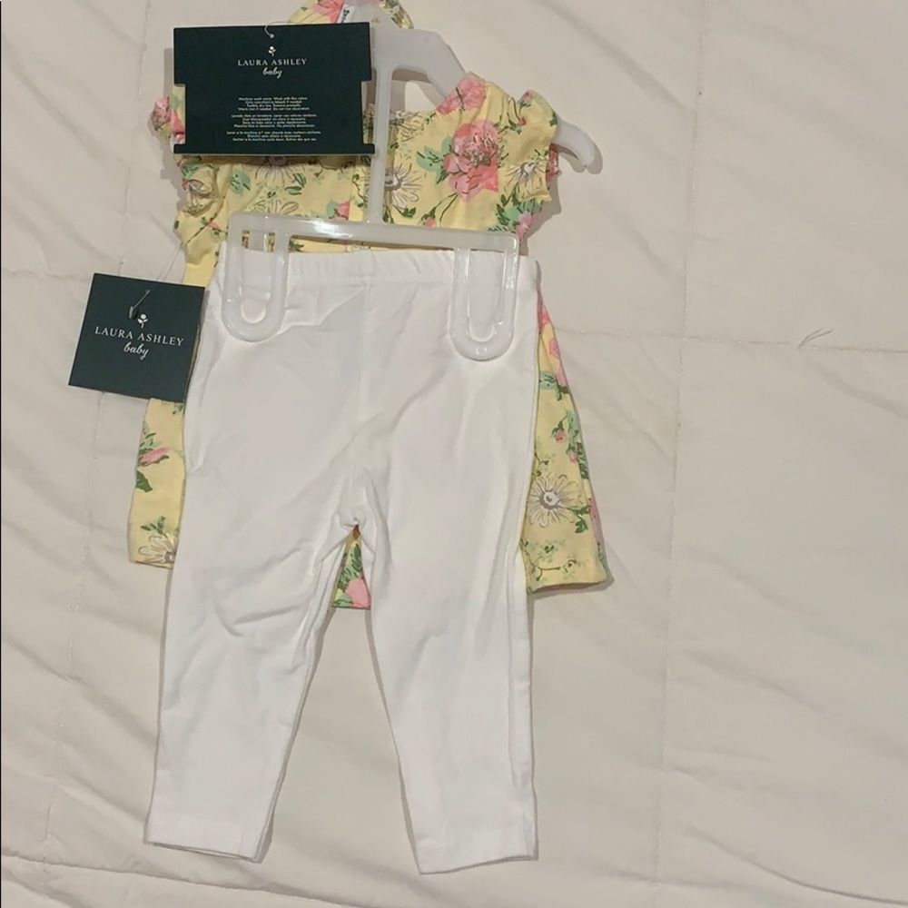 NWT Laura Ashley baby girl set - Picture 5 of 7